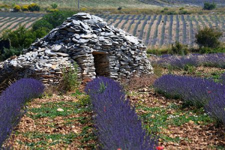 what-to-see-in-provence-bories