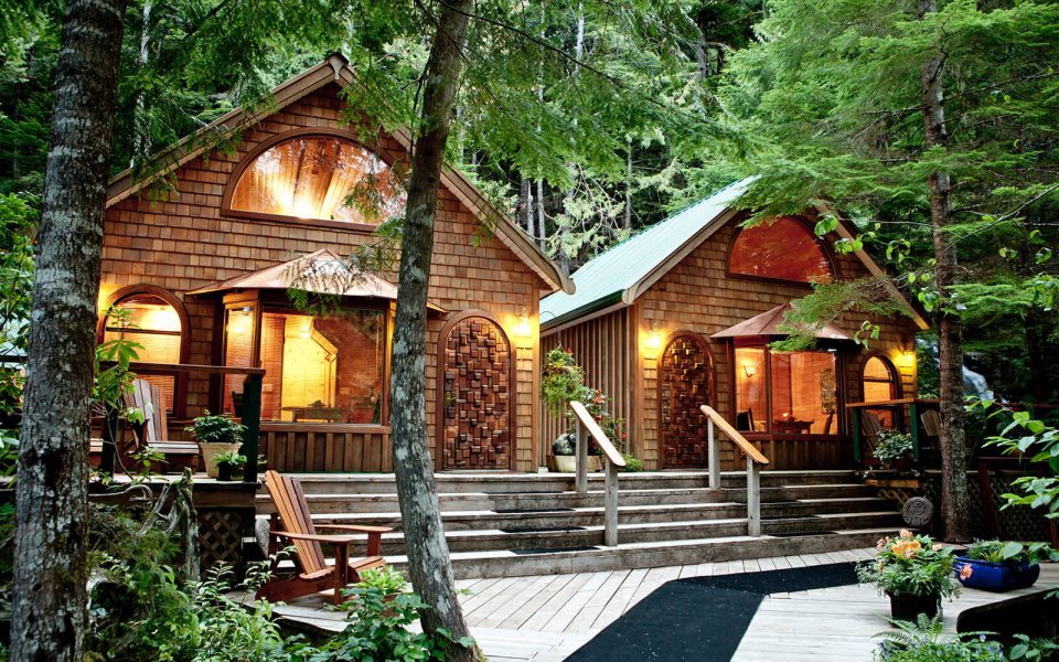Spectacular Stays: Nimmo Bay Resort