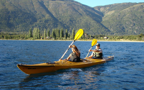 Women kayaking in Patagonia